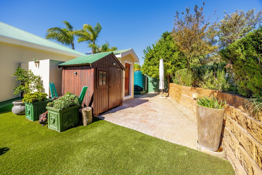 4 Bedroom Property for Sale in Bergsig Western Cape